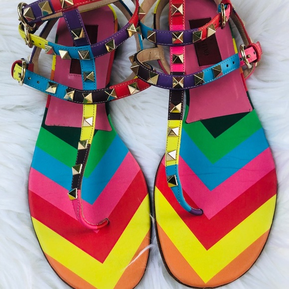 Authentic Valentino Garavani  True size es 38.5 - Picture 9 of 9